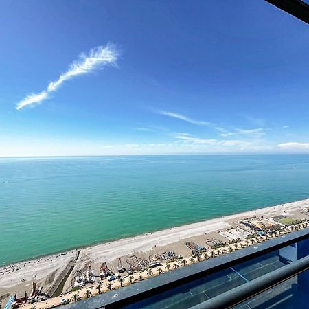 ホテル Batumi Floor40 エクステリア 写真
