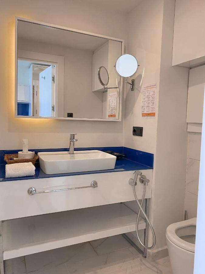 ホテル Batumi Floor40 エクステリア 写真