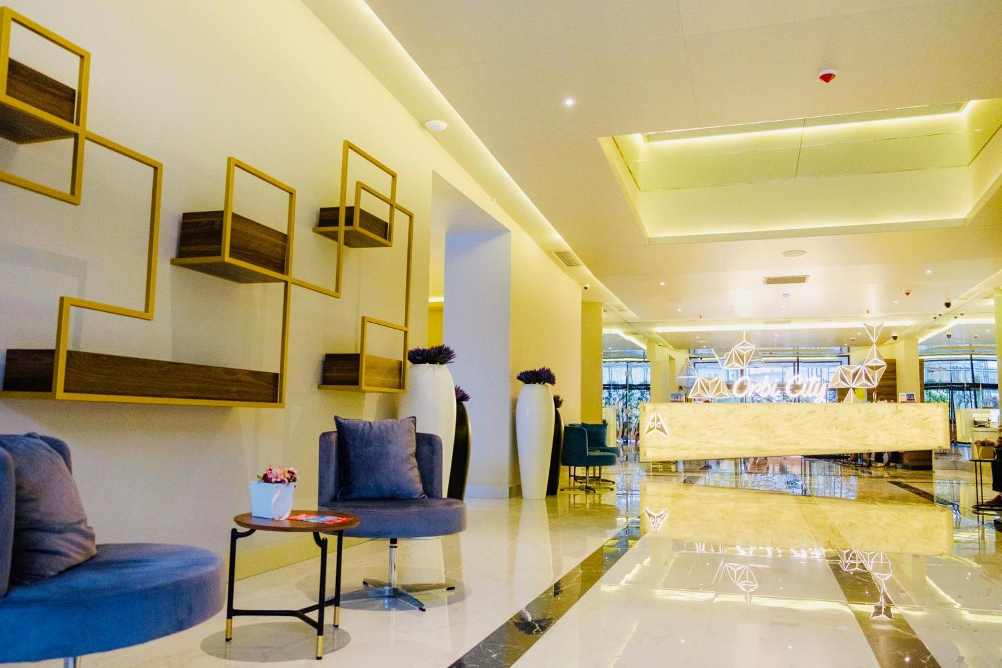 ホテル Batumi Floor40 エクステリア 写真
