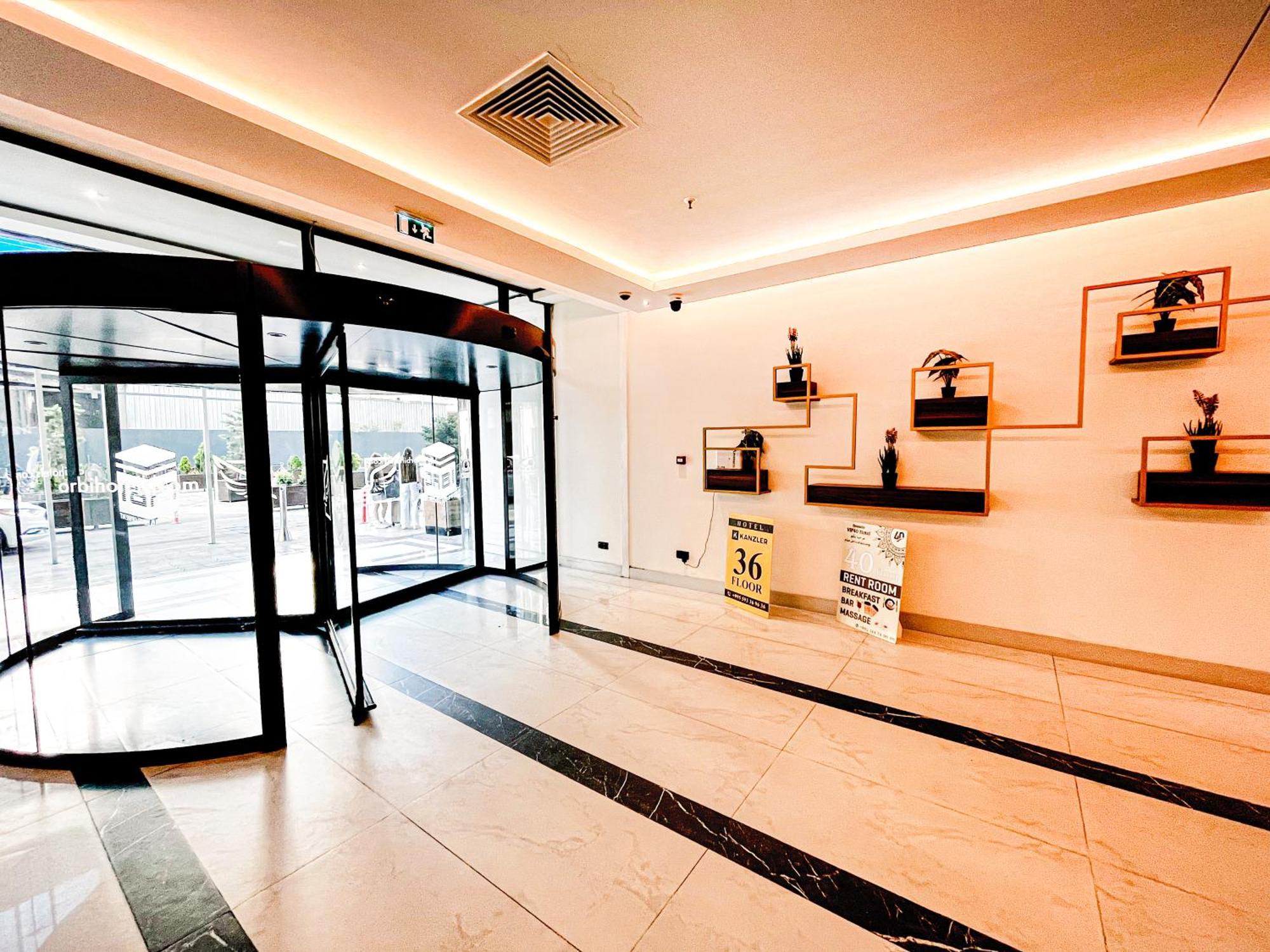 ホテル Batumi Floor40 エクステリア 写真